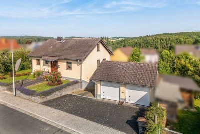 Ansprechendes EFH mit ELW und großem Garten