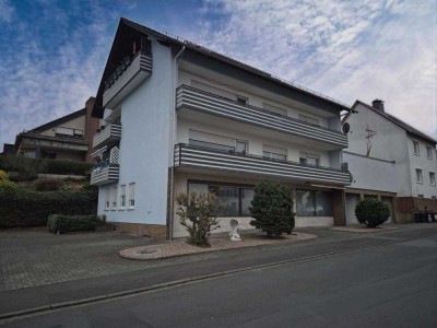 Mehrfamilienhaus mit Gewerbeeinheit in Baunatal-Kirchbauna