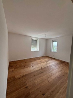3 Zimmer Wohnung sanierter Altbau in toller Lage in Stuttgart