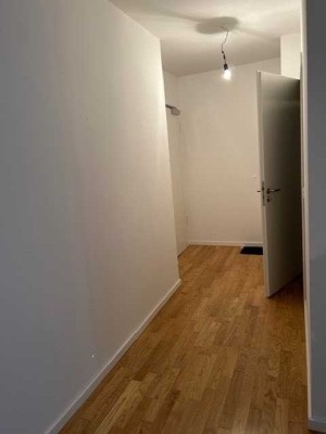 Moderne 3 Zimmer Wohnung im 5. OG mit Einbauküche