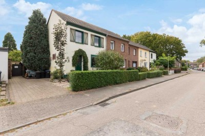 Charmantes Reihenendhaus mit Garten in Neukirchen-Vluyn