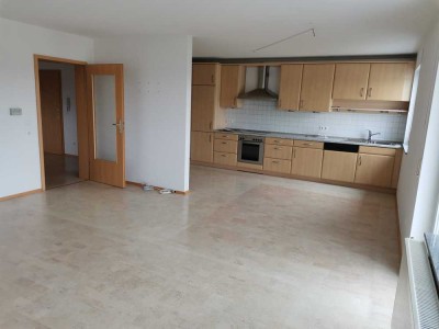 Helle, ruhige 3-Zimmer-Wohnung mit Balkon und Einbauküche in Ihringshausen