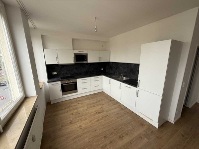 Exklusive 5-Zimmer-Wohnung mit Wintergarten, 2 Bädern & Top-Schnitt – direkt am Dornbusch!