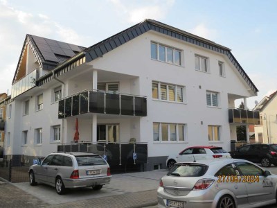 Für Homeoffice od. Freiberufler. Stilvolle 6-Zimmer-Maisonettewohnung in Altrip mit 190m2 Nutzfläche