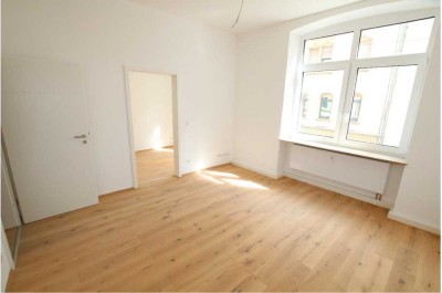 Erstbezug nach Kernsanierung mit Balkon: stilvolle 2-Zimmer-Wohnung in Koblenz-Süd