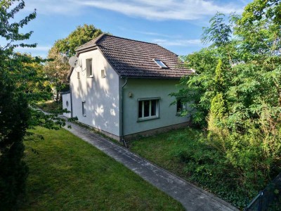 Solides Haus mit Raum für Neues