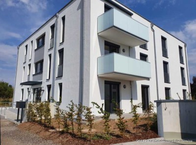 Erstbezug! Helle und schicke 2 Zimmer Wohnung mit Balkon und Fußbodenheizung. ANFRAGE NUR PER MAIL !
