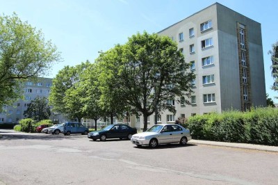 2-Raum Wohnung mit Balkon & Ausblick im 4.OG!