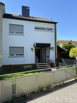 Von Privat - 4-Zimmer-Reihenendhaus in Dieburg - sehr ruhige, zentrale Lage