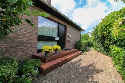 Attraktives Wohnhaus mit großzügiger Wohnfläche in ruhiger Lage von Petershagen!