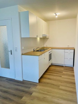 1-Zimmer Wohnung mit Balkon, EBK u. Stellplatz - ideal für Pendler