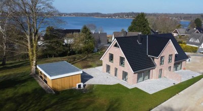 Neubau-Doppelhaushälften in Scharbeutz-Klingberg - Ihr Traumhaus am See!