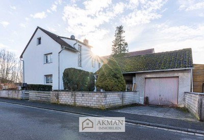 Charmantes Zwei- bis Dreifamilienhaus mit Potenzial in beliebter Wohnlage von Hergershausen