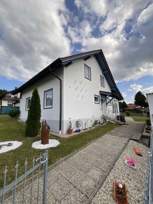 IHR LEBENS(T)RAUM! Charmantes Einfamilienhaus mit großzügigem Garten und vielseitigen Vorzügen!