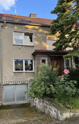 Familienfreundliches Reihenhaus oberhalb Erfurts, Südterrasse, tolle Verkehrsanbindung, VHB