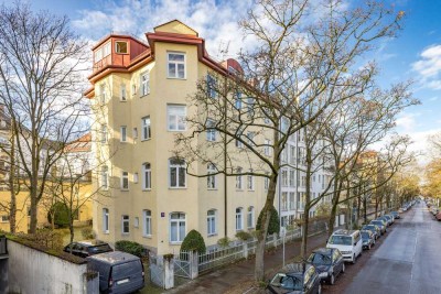Direkt vom Eigentümer: charmante & helle Wohnung in ruhigem Wohnensemble!