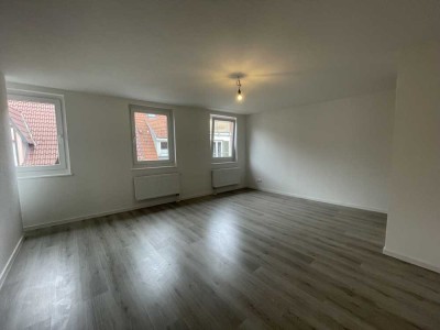 ++ 2-Zimmer-Wohnung in der Esslinger Altstadt ++ Einbauküche ++ Altbau ++
