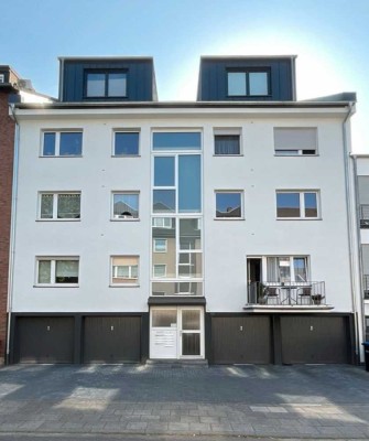 Erstbezug: Vollsaniertes Apartment mit Küche, Einbauschrank, Balkon in Rheinnähe, Poller Wiesn