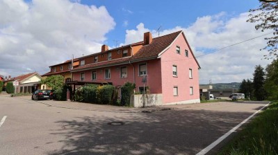 Charmantes 6-Familien-Haus mit 987m2 großem Garten in Binzgen-Laufenburg