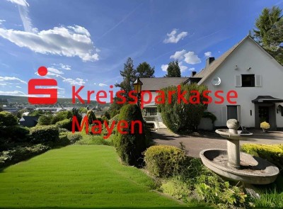Grünes Wohnparadies mit Parkgrundstück mitten in der Stadt.