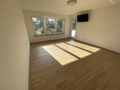 2 KDB, 1.OG, Sehr privates, familiäres, freundschaftliches Leben!!!