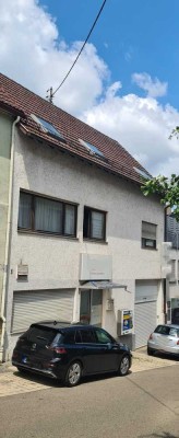 +++ Wohn-, und Geschäftshaus in zentraler Lage!
