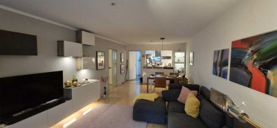 Erdgeschoss Gartenwohnung 3 Zimmer ca. 100 m² im Rückgebäude + Bad + Gäste WC + Küche