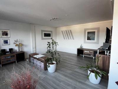 2-Zimmer Wohnung mit großer Terrasse
