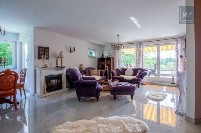 Am Ruppiner See! Großzügige 5 Zimmer ETW mit 3 Balkonen und TG-Platz