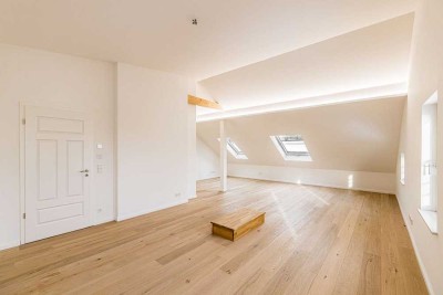 Sanierte 3-Zimmer Dachgeschosswohnung mit Loggia