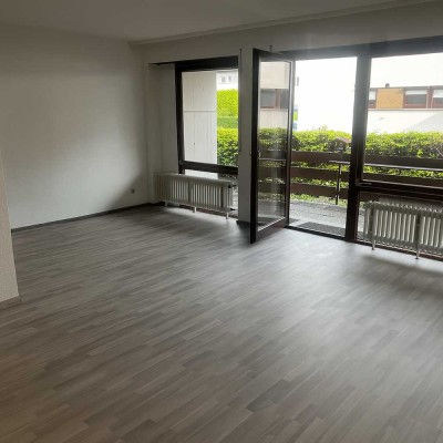 Helle EG-Wohnung mit Einbauküche & sonniger Terrasse – 3 Zimmer, Garage, frisch renoviert (83 m²)