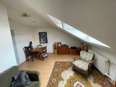 3-Zimmer-Wohnung im Nordend, 1min zum Friedberger Platz - WG-geeignet, EBK, ab 01.10
