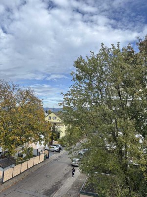 Helle 1-Zimmer-Wohnung mit großem Balkon in ruhiger Lage von Eppelheim