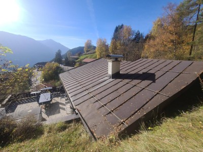 Uriges Traumdomizil am Waldrand mit Bergblick und Whirlpool – als Freizeitwohnsitz nutzbar!