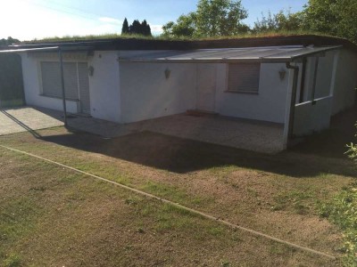 Schöner Bungalow in Sachsenhausen mit Parkett ,EBK, Terrasse, KFZ Stellplatz
