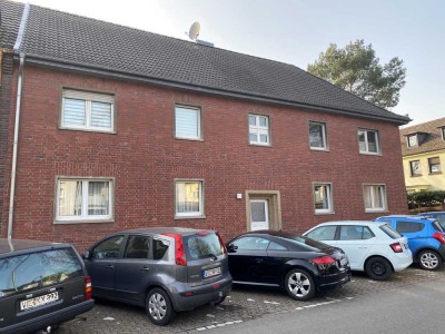Große 3 Zimmerwohnung mit Garten