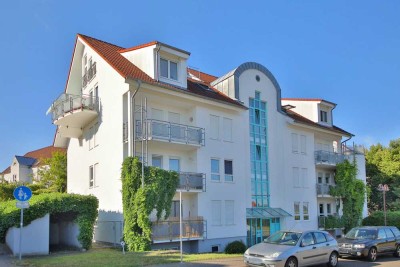 Charmante DG-Wohnung mit 58 qm und Galerie, Keller, TG-Stellplatz, Fahrstuhl in bevorzugter Wohnlage