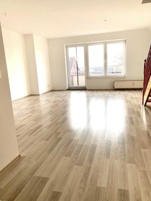 Wunderschöne 4-Zimmer-Maisonettewohnung mit traumhaftem Seeblick in Leezen-Rampe