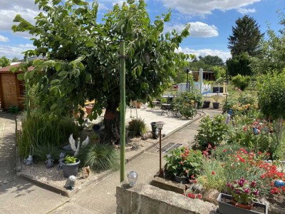 Halle/Reideburg: Kleines, gemütliches Einfamilienhaus mit großem und schönem Garten in ruhiger Lage