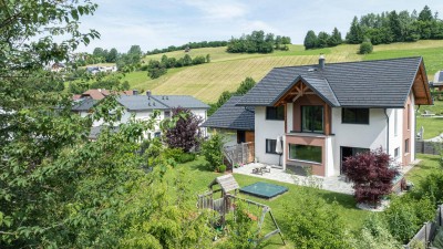 Traumhaftes, modernes Einfamilienhaus mit Garage und großzügigem Garten