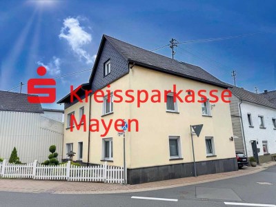 Gepflegtes und renoviertes Zweifamilienhaus in Ettringen