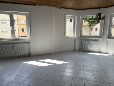 ACHTUNG - ANFRAGEN NUR PER MAIL: 2-Zimmer-Wohnung zur Vermietung – hell, gepflegt und einladend