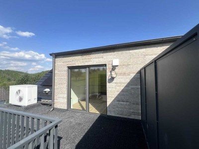 PERFEKTE MAISONETTE-WOHNUNG IN TOLLER LAGE MIT AUSSICHT!
3 Zimmer