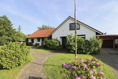 Bei Büsum: Mit Ferienwohnung, großem Garten und nah an der Natur