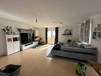 Neuwertige 4,5-Zimmer-Wohnung mit Balkon in Münsingen