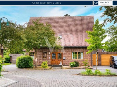 *TRAUMHAFT IN TOLLER LAGE*
Großzügiges Ein-/Zweifamilienhaus in ruhiger Lage in Weeze