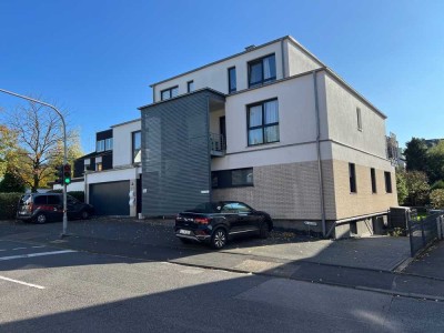 Bergisch Gladbach: vermietete 4 Zimmer Maisonettewohnung mit 2 Balkonen und PKW-Stellplatz