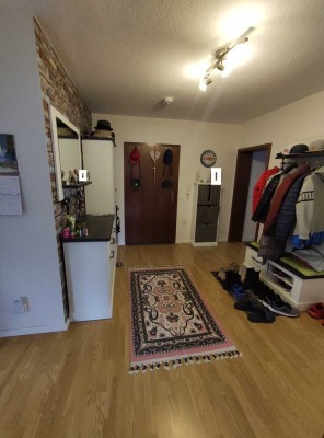 Helle 3,5-Raum-Erdgeschosswohnung mit großem  Balkon in Schwieberdingen