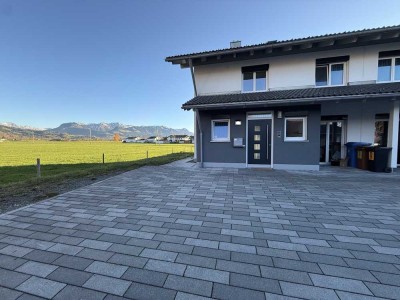 Alpenpanorama pur! Hochwertige Doppelhaushälfte mit Bergblick in Burgberg i. Allgäu