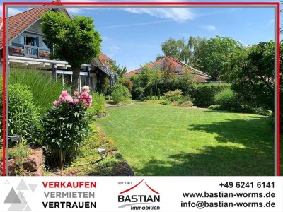 Urlaub zu Hause! Einfamilienhaus m. ELW und großem, idyllischem Garten – naturnah in Horchheim.
